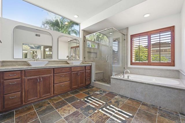 Detail Gallery Image 30 of 59 For 2070 Tiffany Dr, Oceanside,  CA 92056 - 4 Beds | 2/1 Baths