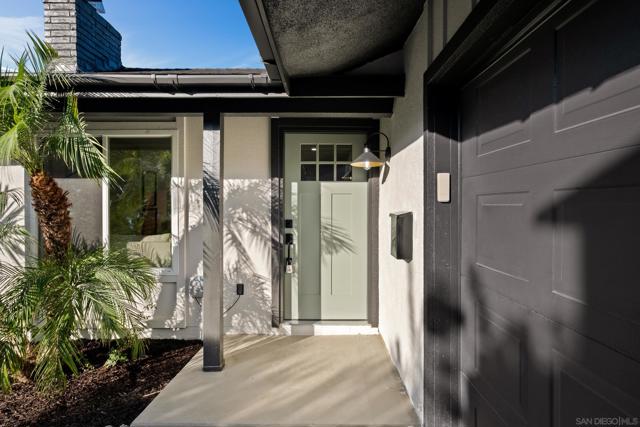 6737 Lipmann St, San Diego CA: https://media.crmls.org/mediaz/0626ebd9-bf73-40a0-882f-71d48b202a37.jpg