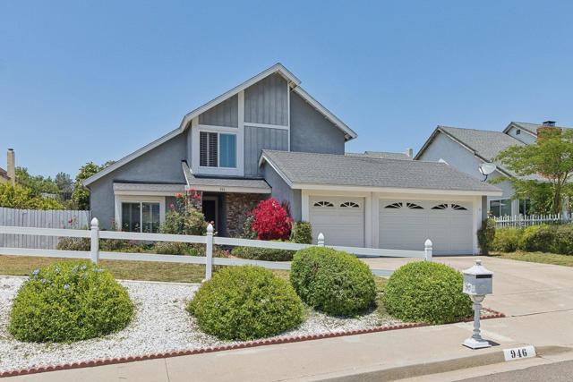 946 Carriage Drive, San Marcos CA: https://media.crmls.org/mediaz/062704a6-0458-4c04-93e7-38ae268379ef.jpg