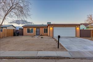 Detail Gallery Image 1 of 34 For 10945 Rome Beauty Dr, California City,  CA 93505 - 4 Beds | 2 Baths