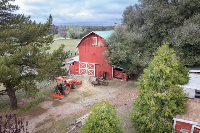 4026 Highway 78, Julian CA: https://media.crmls.org/mediaz/062b154c-64c1-4032-b771-5a9ab8337e0a.jpg