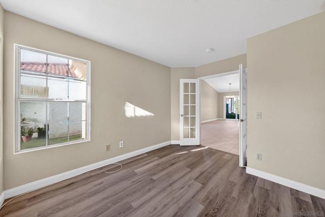 31850 Via Barraza, Temecula CA: https://media.crmls.org/mediaz/062b20c2-941d-4c98-aedf-6158586a7572.jpg