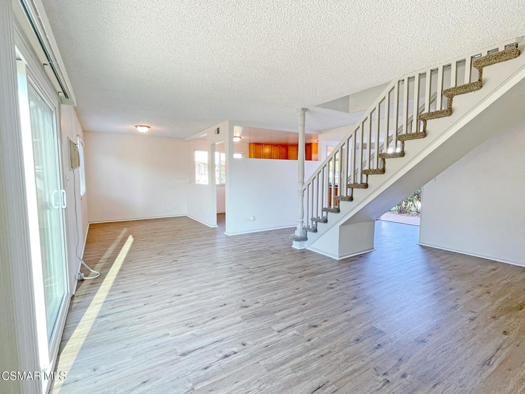 https://media.crmls.org/mediaz/062b41ab-4e85-4cc8-b9de-71f0f9278320.jpg?preset=X-Large