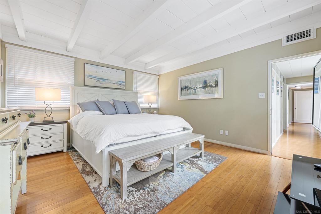 8260 Paseo Del Ocaso - photo 5