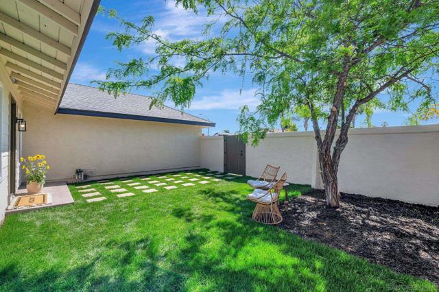 11187 Tyrolean Way, San Diego CA: https://media.crmls.org/mediaz/062b8bee-c02f-4ac1-b5da-0d45099f3645.jpg