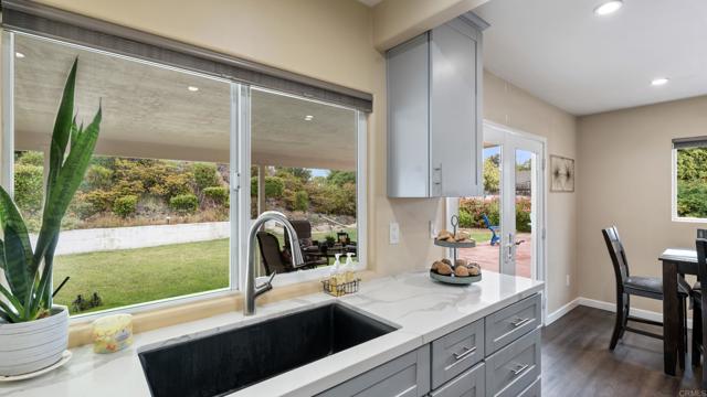 271 E Rienstra Street, Chula Vista CA: https://media.crmls.org/mediaz/062b9225-7515-4d70-bd67-33e32b8aff0d.jpg