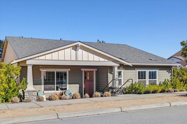 604 Matterhorn Court, Marina CA: https://media.crmls.org/mediaz/062bb342-3d52-4b1a-9362-74f80cef26c4.jpg