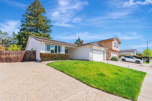 1026 Fox Meadow Way, Concord CA: https://media.crmls.org/mediaz/062c52c1-a8a4-4a89-9178-c03bc116efa3.jpg