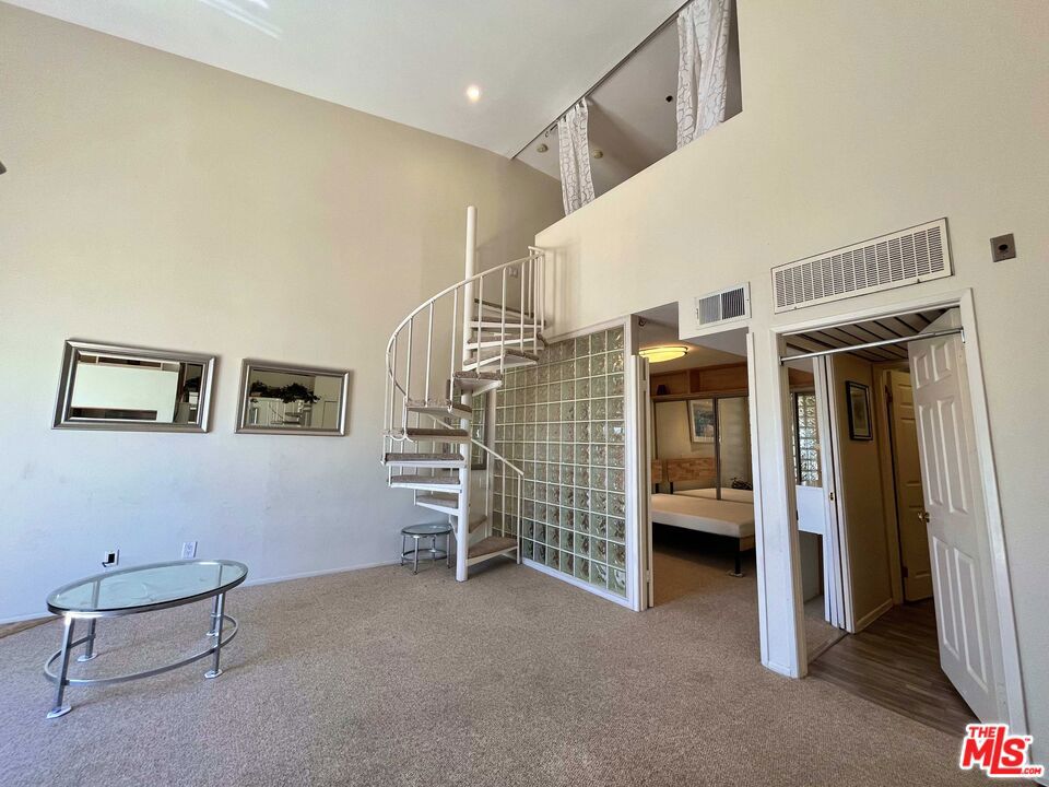 MLS #25577585 img 18