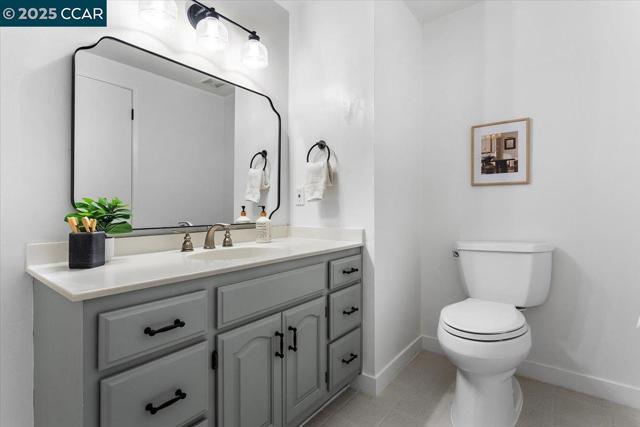 115 Saint Jean Ct, Danville CA: https://media.crmls.org/mediaz/062e7af6-efb0-4fee-a41e-a3829a10b636.jpg