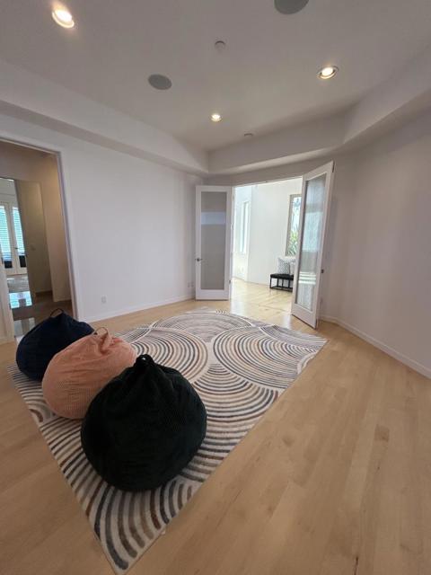 944 W West Cliff Drive, Santa Cruz CA: https://media.crmls.org/mediaz/062f4d48-0d68-4cef-bf8f-b132b8d9dcfe.jpg