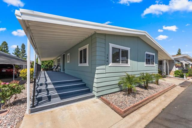 9255 N Magnolia, Santee CA: https://media.crmls.org/mediaz/06300599-4f78-4d31-9a84-5ad391576b3a.jpg