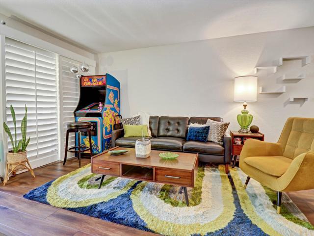 701 Los Felices Circle W #114, Palm Springs, CA 92262