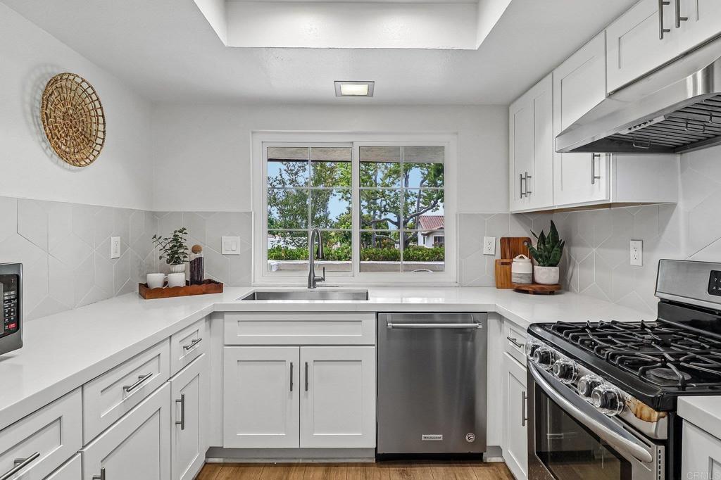 3502 Seahorn Circle - photo 2