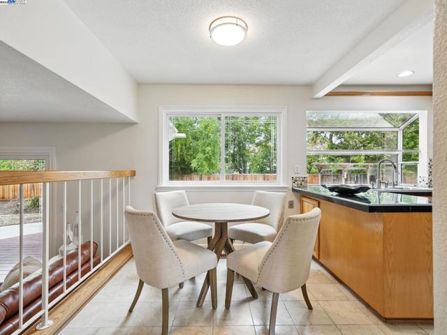 1501 Quema Ct, Fremont CA: https://media.crmls.org/mediaz/06306f5b-dea8-4f89-a029-b6bbc82cabc0.jpg