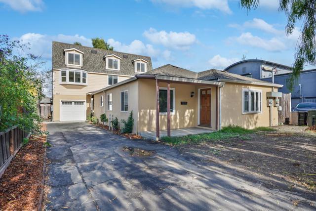820 Jackson Street, Mountain View CA: https://media.crmls.org/mediaz/0631aebe-3915-4899-b6cf-77bfc4a0a1b1.jpg