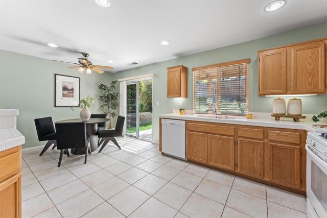 Detail Gallery Image 12 of 41 For 1170 Pinto Canyon Ln, Chula Vista,  CA 91915 - 3 Beds | 2/1 Baths