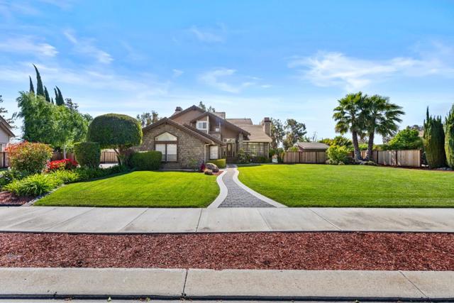 151 Tierra Del Sol, Hollister CA: https://media.crmls.org/mediaz/0631d403-0cad-4b3d-9826-58ebd34c569f.jpg