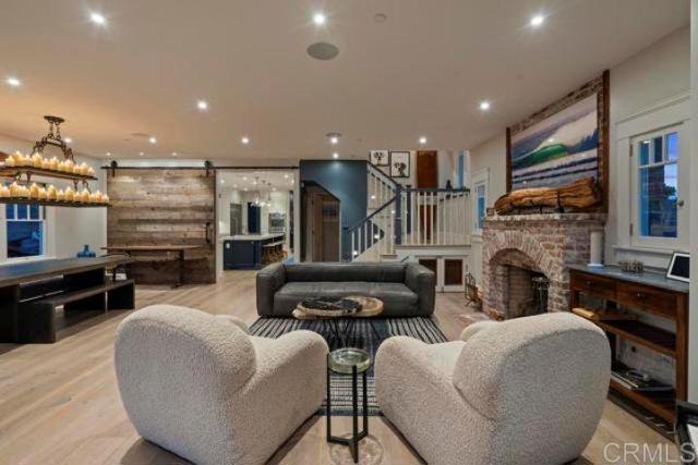 Detail Gallery Image 37 of 54 For 1027 G Ave, Coronado,  CA 92118 - 5 Beds | 3/1 Baths