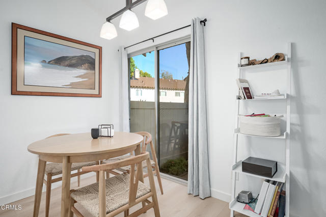 Detail Gallery Image 8 of 47 For 1209 Ramona Dr, Newbury Park,  CA 91320 - 2 Beds | 1/1 Baths