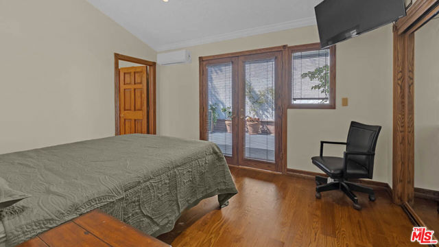 1242 Angelo Drive photo 46