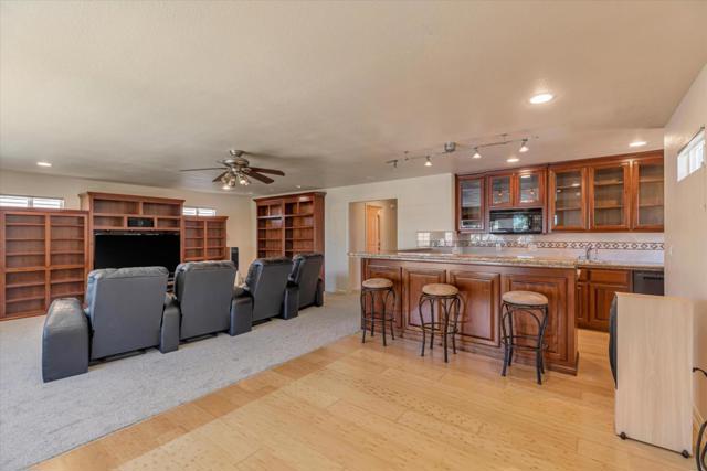 2161 Teakwood Court, Hollister CA: https://media.crmls.org/mediaz/0634eb29-0b63-43df-be8d-e0d665aba9f4.jpg