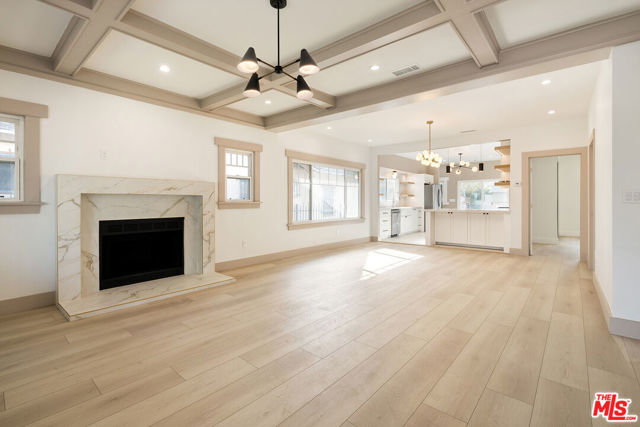 1558 W 47th Street, Los Angeles CA: https://media.crmls.org/mediaz/06357d2b-9087-431a-85b5-0f28a42476e2.jpg