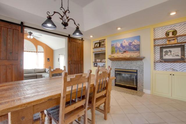 160 Tevis Trail, Hollister CA: https://media.crmls.org/mediaz/06372eb8-4447-4873-990d-8eacb1c68531.jpg