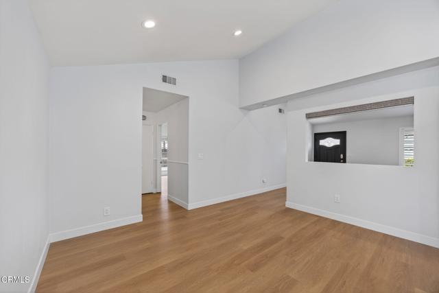 Detail Gallery Image 17 of 44 For 1811 Wychoff Ave, Simi Valley,  CA 93063 - 4 Beds | 2 Baths