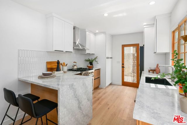 617 Micheltorena Street, Los Angeles CA: https://media.crmls.org/mediaz/06380e87-640a-4636-a1b9-8da0e994994c.jpg