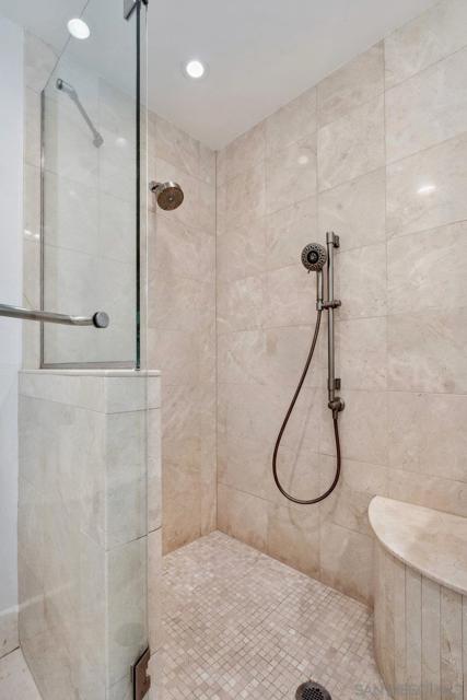 7645 Caminito Coromandel, La Jolla CA: https://media.crmls.org/mediaz/06388825-c644-4850-8a69-6da96d151736.jpg