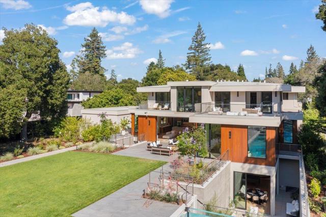 88 Tuscaloosa Avenue, Atherton CA: https://media.crmls.org/mediaz/0638a47d-1065-49c6-839a-4b7709488834.jpg