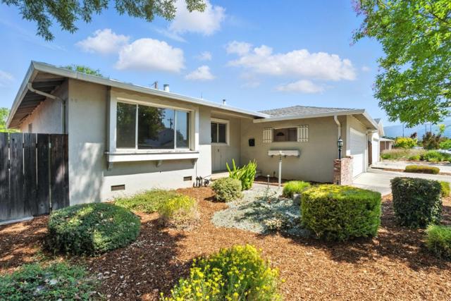 3440 New Jersey Avenue, San Jose CA: https://media.crmls.org/mediaz/063a5a25-42e7-466e-a3bd-0c74aacf2d17.jpg