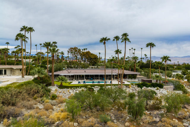 855 W Coronado Avenue, Palm Springs, CA 92262