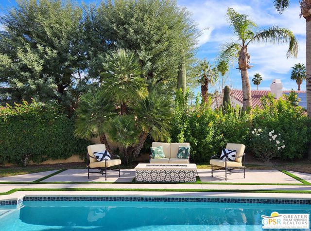 36660 Palm Court, Rancho Mirage CA: https://media.crmls.org/mediaz/063bea8c-7898-4ff4-9422-23f3d0aba885.jpg