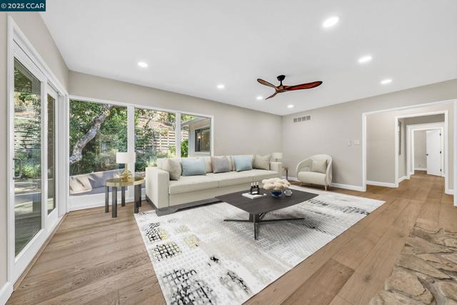 205 Castle Hill Ranch Rd, Walnut Creek CA: https://media.crmls.org/mediaz/063c94ad-3ddc-446d-a96e-f494001cef02.jpg