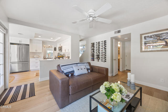 27220 Waterford Drive, Valencia CA: https://media.crmls.org/mediaz/063cd57b-a898-4a99-a665-e68830564c1a.jpg