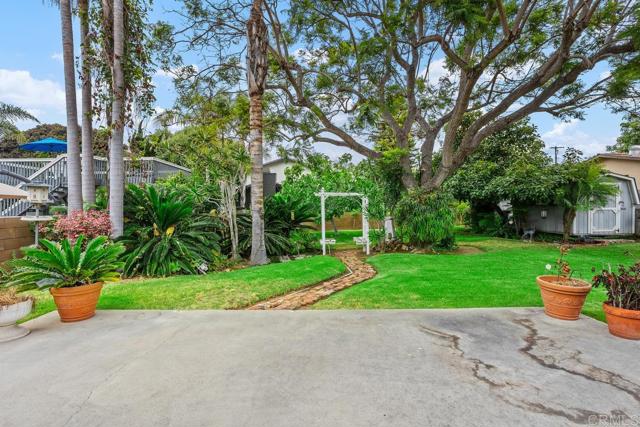 Detail Gallery Image 5 of 30 For 1230 Tamarack Ave, Carlsbad,  CA 92008 - 3 Beds | 2 Baths