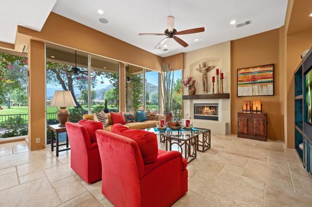 79885 Liga, La Quinta CA: https://media.crmls.org/mediaz/063e7c3d-1893-408a-8b5b-ecc9a6456977.jpg