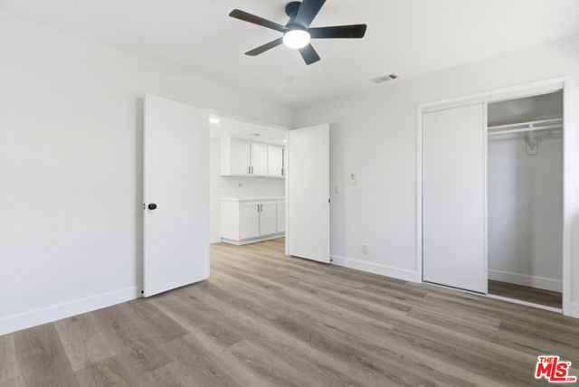 3531 Southview Court, Palmdale CA: https://media.crmls.org/mediaz/063f843f-0e95-463d-8082-af2ae864c2a7.jpg