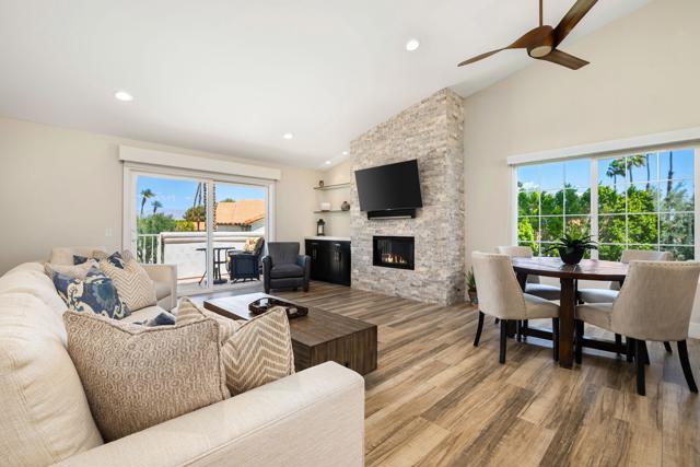 291 Vista Royale W Circle, Palm Desert CA: https://media.crmls.org/mediaz/06405750-b6c4-4c16-acdc-3d453141594b.jpg