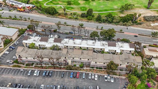 6675 Mission Gorge Rd, San Diego CA: https://media.crmls.org/mediaz/0640a84a-83aa-4aeb-ab9a-d8a976cb4fef.jpg