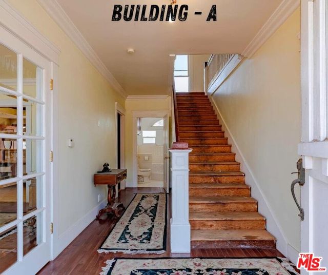 5706 Pioneer Boulevard, Whittier CA: https://media.crmls.org/mediaz/0640de2e-c930-4615-a392-7948349920bb.jpg