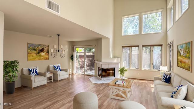Detail Gallery Image 3 of 27 For 2796 Heritage Dr, Pasadena,  CA 91107 - 3 Beds | 2/1 Baths
