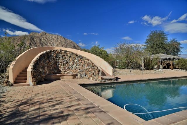 187 Verbena Dr, Borrego Springs CA: https://media.crmls.org/mediaz/0641b72a-99da-47aa-b241-d697aa380de3.jpg