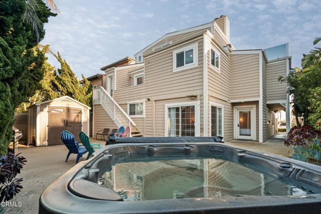 1401 GREENOCK Lane, Ventura CA: https://media.crmls.org/mediaz/0641e2a9-848d-412a-b82f-b8cdbb70df1f.jpg