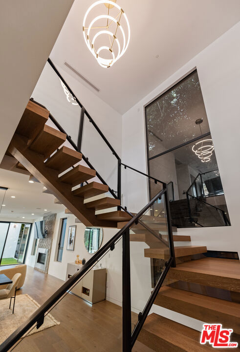 836 N Ogden Drive, Los Angeles CA: https://media.crmls.org/mediaz/06427126-47ec-4fca-aa10-7fba189cbce7.jpg