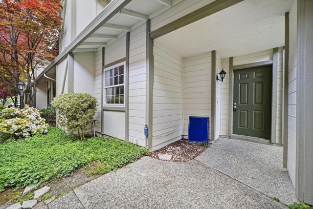 38 Devonshire Avenue, Mountain View CA: https://media.crmls.org/mediaz/0642d788-2f43-4d35-aacd-8b434218c7bf.jpg