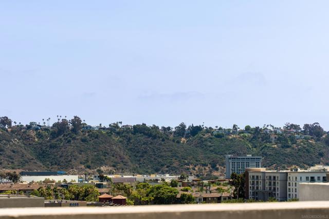 2731 Via Avella, San Diego CA: https://media.crmls.org/mediaz/0646160d-416e-4008-8fdd-a8c03d3a2808.jpg