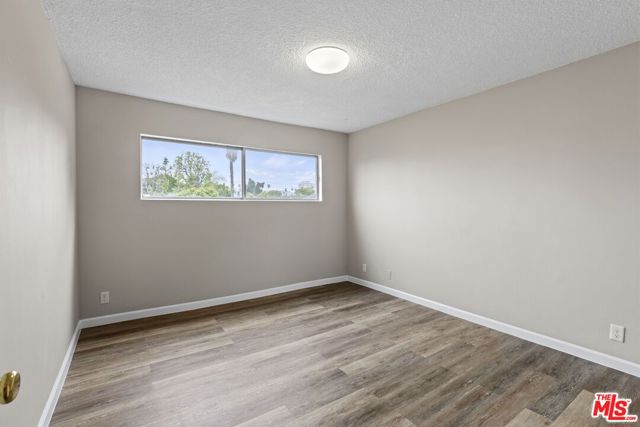 1538 STANFORD Street, Santa Monica CA: https://media.crmls.org/mediaz/06467c7b-0d1b-446a-9653-29c731f904e4.jpg